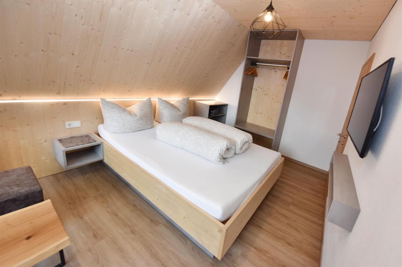 CIllas Appartements Kappl  Bagian luar foto